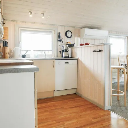 Three-bedroom In * Hemmet