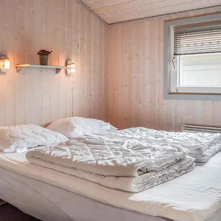 Three-bedroom In Дом отдыха *