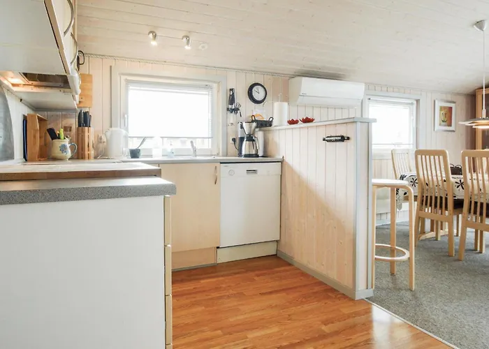 Three-bedroom In * Hemmet